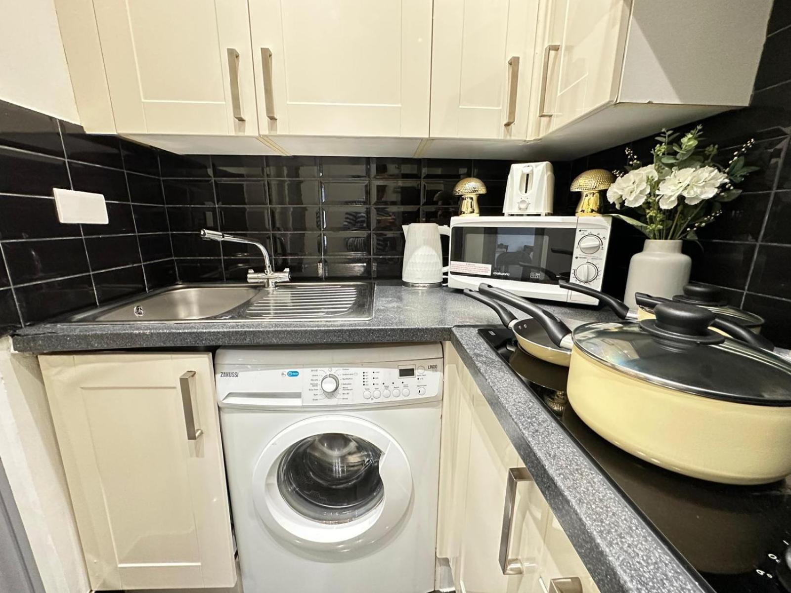 Stylish 1 Bedroom In Central