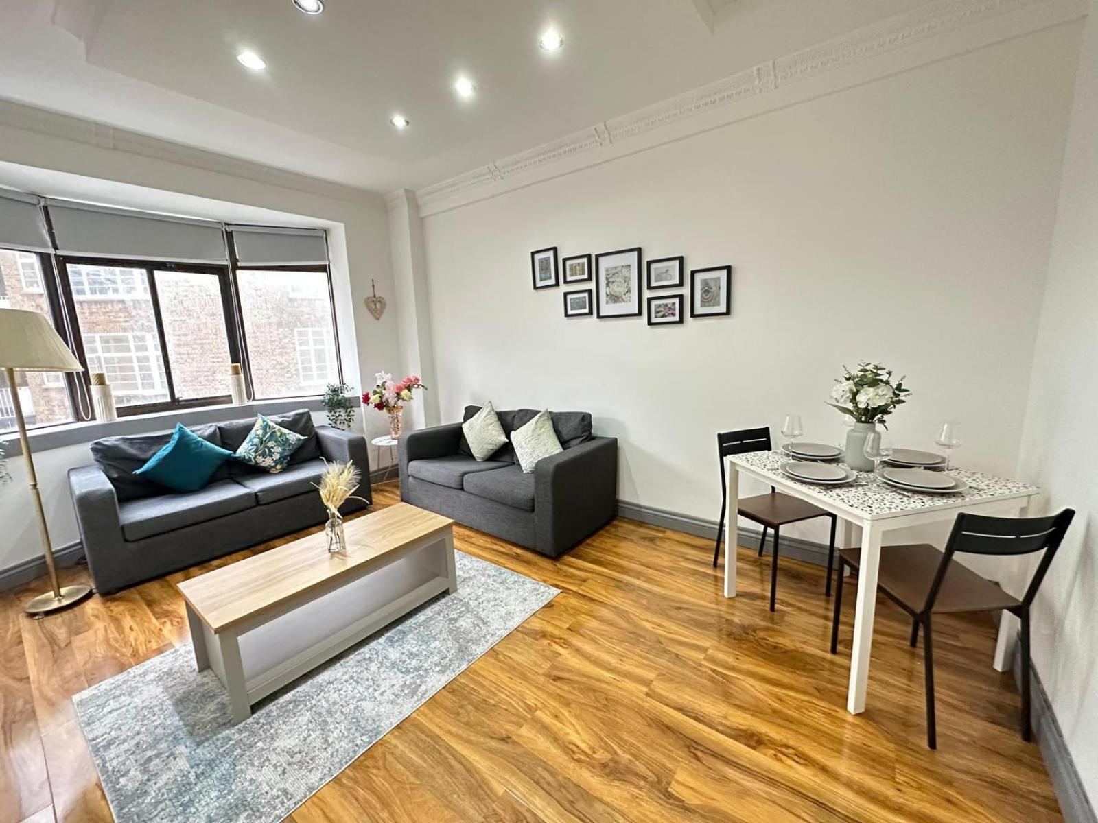 Stylish 1 Bedroom In Central *