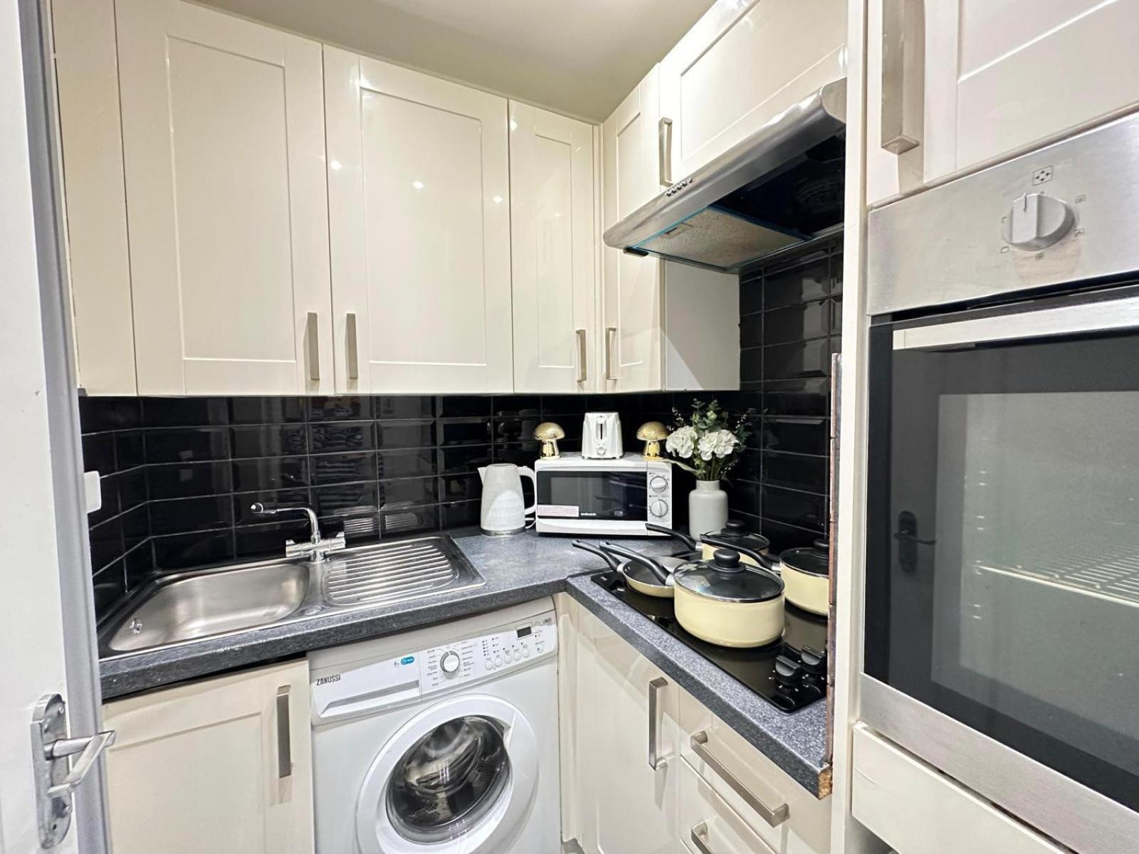 Stylish 1 Bedroom In Central Appartamento